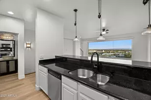 36 W Foothill Dr, Phoenix, AZ 85021 - Photo 11