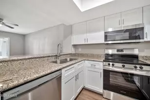 4730 W Northern Ave, Glendale, AZ 85301 - Photo 11