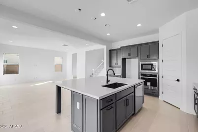 7670 W Crabapple Drive, Peoria, AZ 85383 - Photo 5