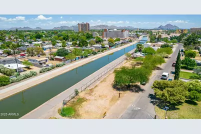 330 W Minnezona Avenue, Phoenix, AZ 85013 - Photo 25