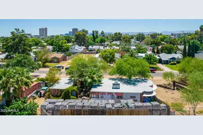 330 W Minnezona Avenue, Phoenix, AZ 85013 - Photo 21
