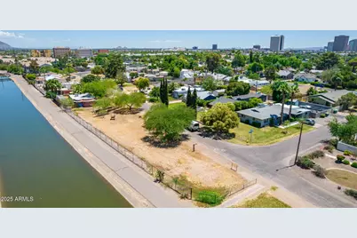 330 W Minnezona Avenue, Phoenix, AZ 85013 - Photo 23