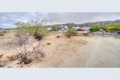 2212 E South Mountain Avenue #5, Phoenix, AZ 85042 - Photo 11