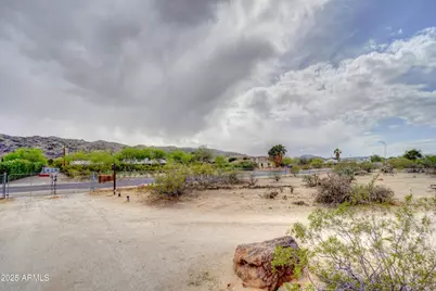 2212 E South Mountain Avenue #5, Phoenix, AZ 85042 - Photo 13