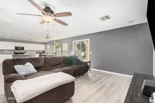 11737 W Robin Dr, Sun City, AZ 85373 - Photo 7