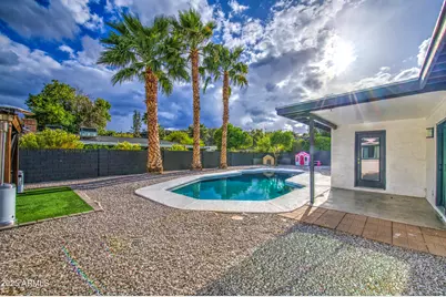 919 W Port Royale Lane, Phoenix, AZ 85023 - Photo 37