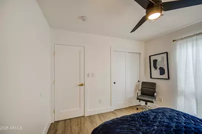 919 W Port Royale Lane, Phoenix, AZ 85023 - Photo 33