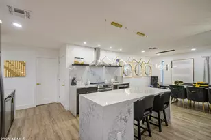 919 W Port Royale Ln, Phoenix, AZ 85023 - Photo 15