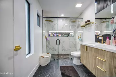 919 W Port Royale Lane, Phoenix, AZ 85023 - Photo 27