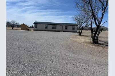 2399 N Kenny Way, Huachuca City, AZ 85616 - Photo 1