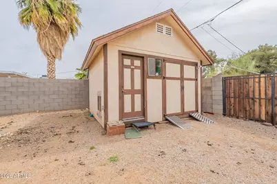 163 Peretz Circle, Morristown, AZ 85342 - Photo 11