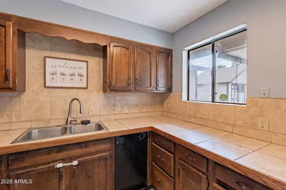 163 Peretz Circle, Morristown, AZ 85342 - Photo 11