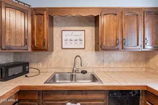 163 Peretz Cir, Morristown, AZ 85342 - Photo 3