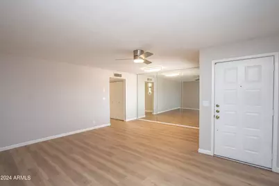 4502 E Carol Avenue #Unit 1, Mesa, AZ 85206 - Photo 5