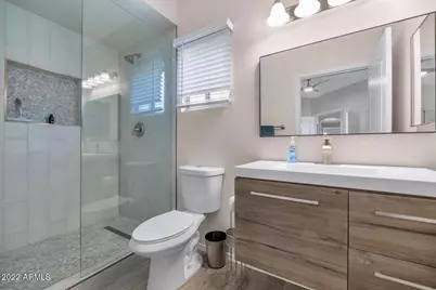 1411 E Orangewood Avenue #107, Phoenix, AZ 85020 - Photo 15