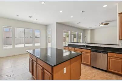 5557 W Mine Trail, Phoenix, AZ 85083 - Photo 11