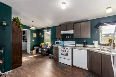 27324 N Ellbe Lane, Queen Creek, AZ 85144 - Photo 9