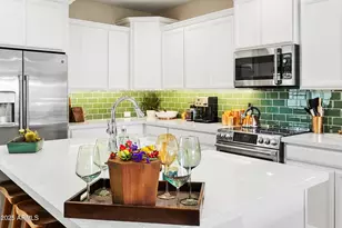 1661 E Hampton Ln, Gilbert, AZ 85295 - Photo 3