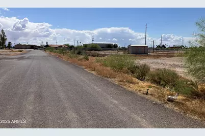 4069 W Giles Street #34, Eloy, AZ 85131 - Photo 3
