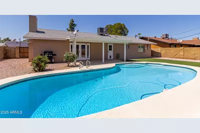 8129 N 17th Drive, Phoenix, AZ 85021 - Photo 13