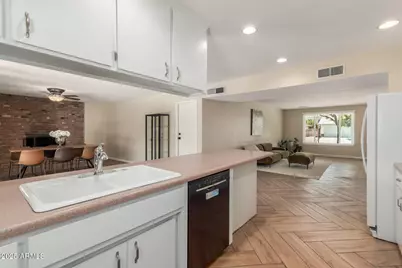 8129 N 17th Drive, Phoenix, AZ 85021 - Photo 23