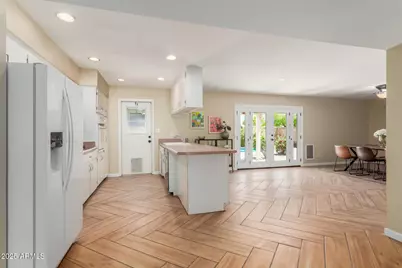 8129 N 17th Drive, Phoenix, AZ 85021 - Photo 17