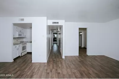 2690 N 43rd, Phoenix, AZ 85009 - Photo 1