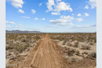 Xxx W Saguaro Hill B-4 Road #B-4, Congress, AZ 85332 - Photo 11