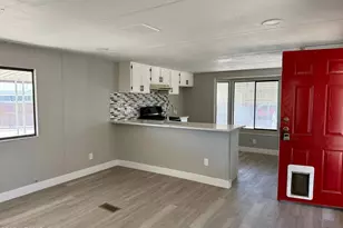 10955 N 79th Ave, Peoria, AZ 85345 - Photo 11