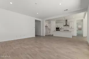 24054 N 171st Dr, Surprise, AZ 85387 - Photo 9