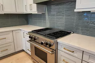 8 Biltmore Estate, Phoenix, AZ 85016 - Photo 3