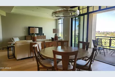 8 Biltmore Estate #325, Phoenix, AZ 85016 - Photo 7