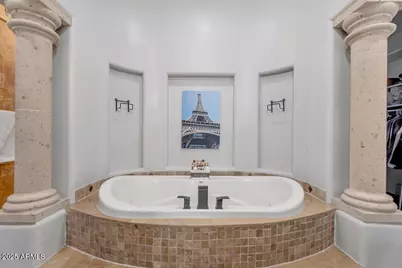 3675 N 59th Place, Phoenix, AZ 85018 - Photo 19