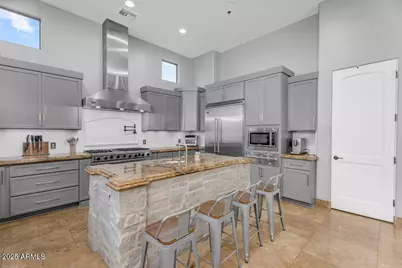 3675 N 59th Place, Phoenix, AZ 85018 - Photo 7