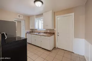 1915 N 26th Pl, Phoenix, AZ 85008 - Photo 7