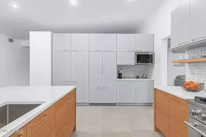 2325 N 64th Street, Scottsdale, AZ 85257 - Photo 9