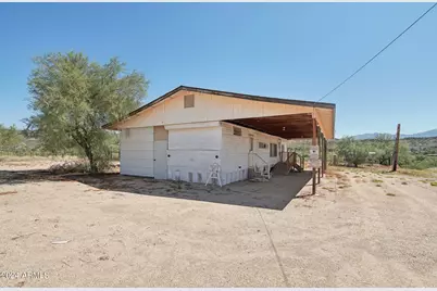32455 S Lisa Drive, Black Canyon City, AZ 85324 - Photo 1