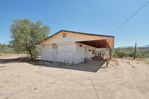 32455 S Lisa Dr, Black Canyon City, AZ 85324 - Photo 1