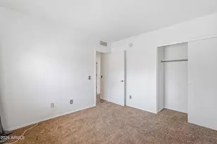1562 E Gleneagle Dr, Chandler, AZ 85249 - Photo 29
