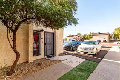 2431 E Tracy Lane #1, Phoenix, AZ 85032 - Photo 23