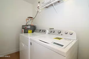 2704 E Southgate Ave, Phoenix, AZ 85040 - Photo 25