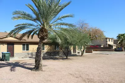 2704 E Southgate Avenue, Phoenix, AZ 85040 - Photo 11