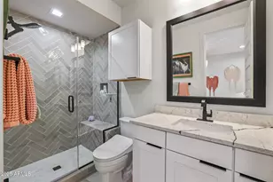 21112 N 60th Pl, Phoenix, AZ 85054 - Photo 17