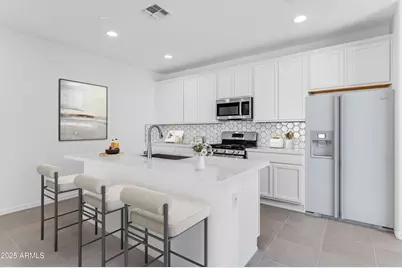 14604 W Sand Hills Road, Surprise, AZ 85387 - Photo 11