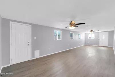9472 E Escondido Avenue, Mesa, AZ 85208 - Photo 5