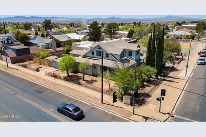 1047 E 10th Street, Douglas, AZ 85607 - Photo 1