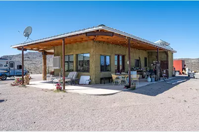 42617 Hovatter Road, Salome, AZ 85348 - Photo 5