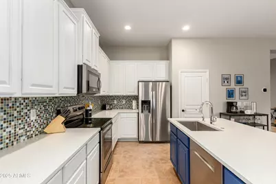 3419 W Zuni Brave Trail, Phoenix, AZ 85086 - Photo 15