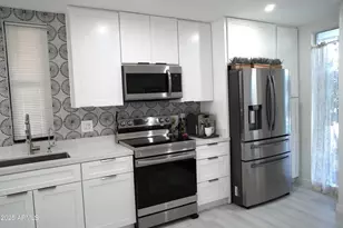 3650 E Montecito Ave, Phoenix, AZ 85018 - Photo 9