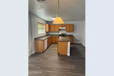 4808 S 25th Drive, Phoenix, AZ 85041 - Photo 5